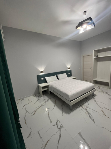 Bedroom 3, B&B CADIFRA PORTAPICCOLA, Napoli