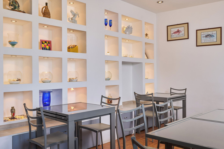 Food & Drinks 4, Sea Breeze Residence, Napoli