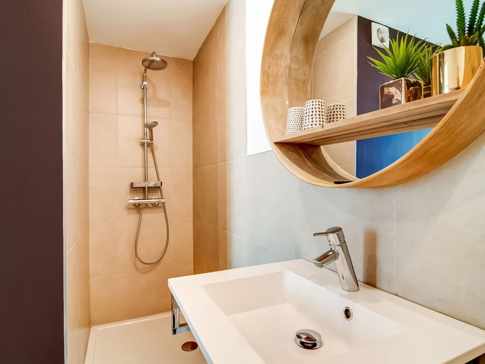 Bathroom 3, Holiday Home in Lierneux With Garden, Liège