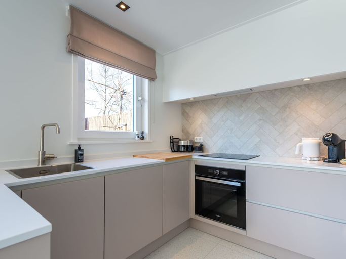 Private kitchen 3, Farmhouse in Zeeland With Saltwater Pool, Veere