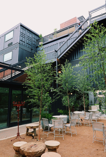 Exterior & Views 2, Hotel Herringbone, McLennan