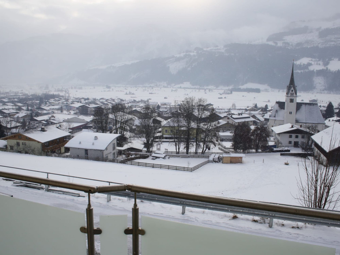 Others 5, Apartment in ski Area in Piesendorf, Zell am See