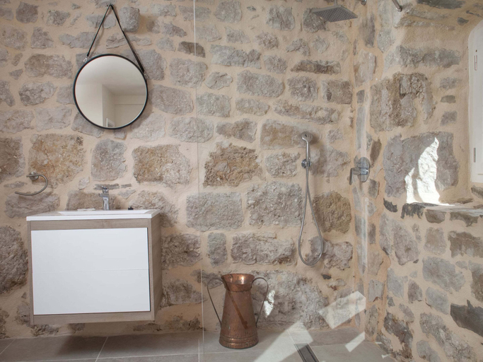 Bathroom 4, Villa in Podgora With Pool Near Beach, Podgora