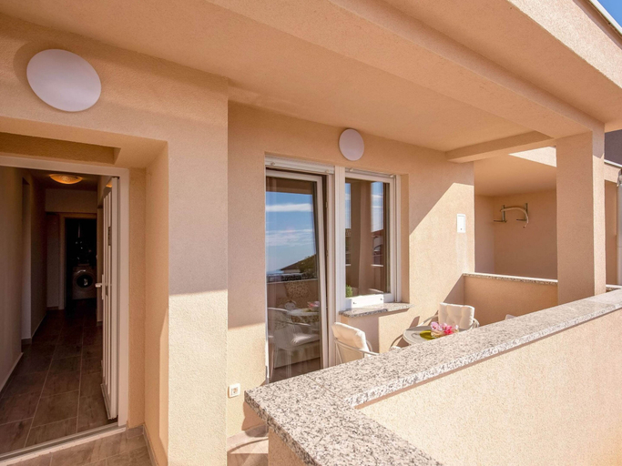 Others 4, Peaceful Villa in Dramalj with Hot Tub, Crikvenica