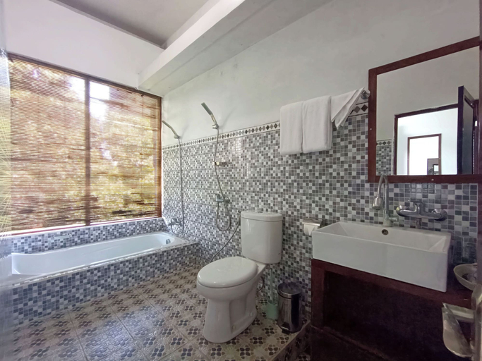 Bathroom 4, La Montana, Buleleng
