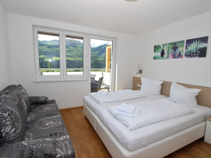 Bedroom, Apartment in ski Area in Piesendorf, Zell am See
