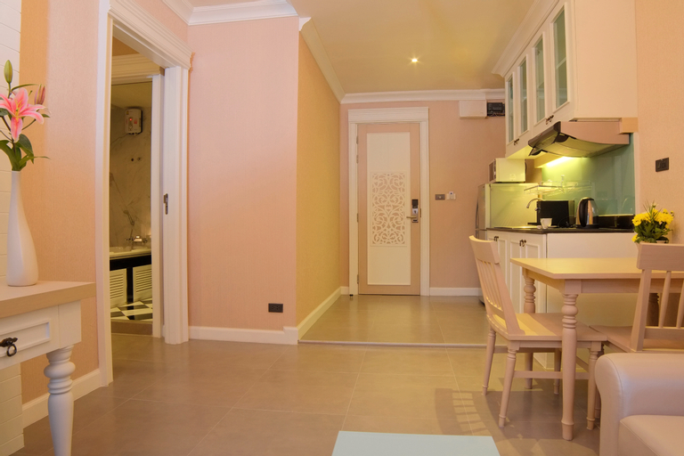 Dining Room 13