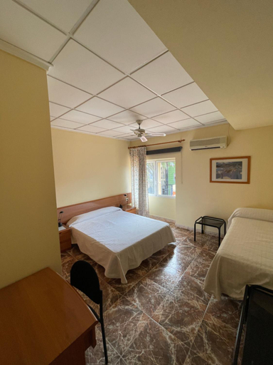 Others 5, Hostal Rosaleda, Castellón