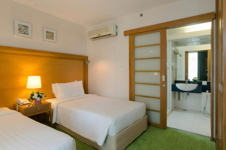 Bedroom 12