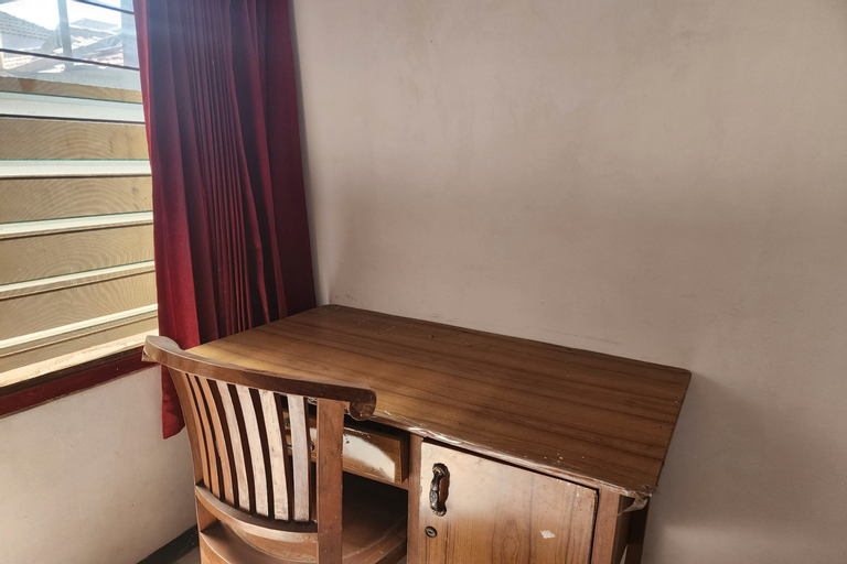 Public Area 2, OYO 93869 Regina Homestay Syariah, Surabaya