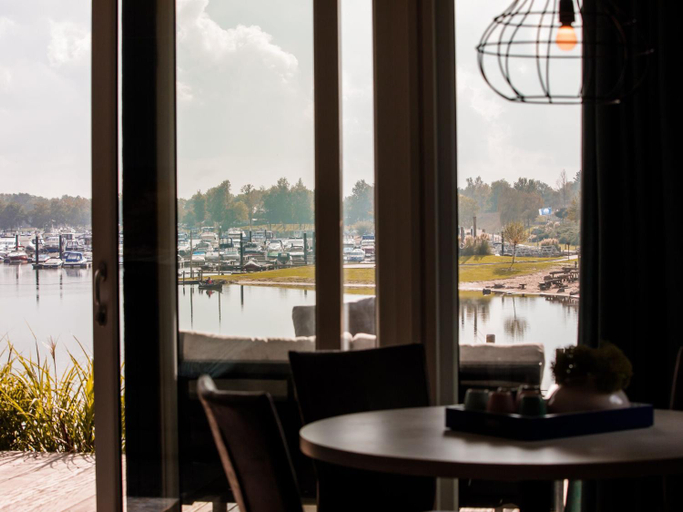 Others 5, Chalet in Duisburg with Beach and Harbor Views, Bergen