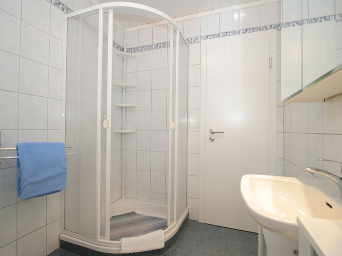 Bathroom 3, Apartment in Eberndorf near Petzen Ski Area, Völkermarkt