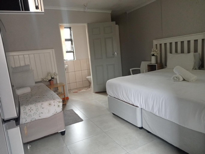 Bedroom 2, BARAKA mtata !, O.R.Tambo