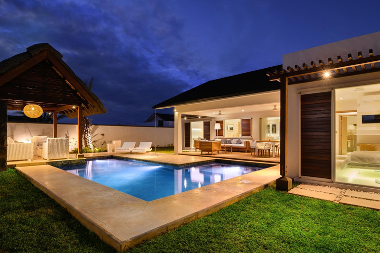 Swimming Pool 11