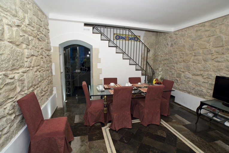Public Area, Le Sirene, Ragusa