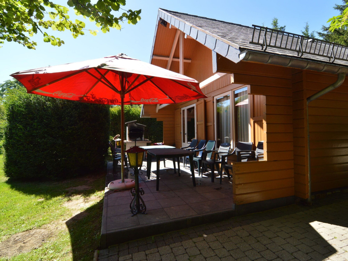 Exterior & Views 2, A wooden chalet located in a quiet and green, Liège