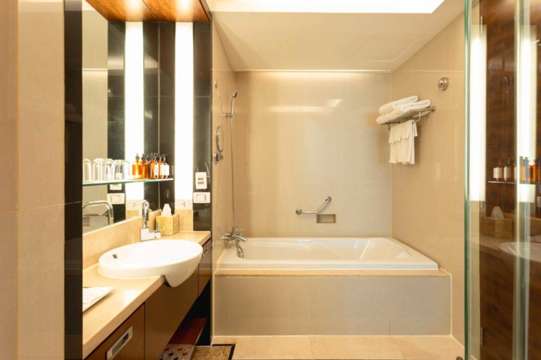 Bathroom 7