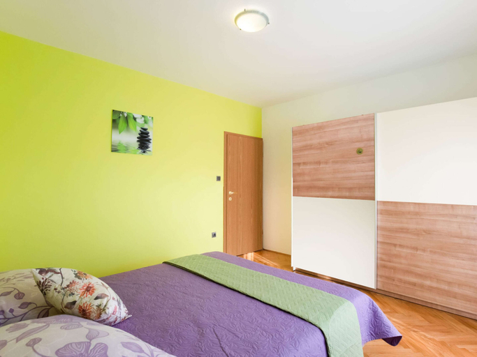 Bedroom 3, Delightful Apartment in Vir With Garden, Vir