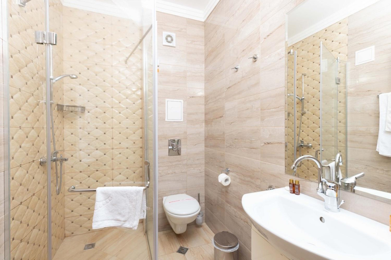 Bathroom 5, Rome Palace Deluxe - All Inclusive Premium, Nesebar
