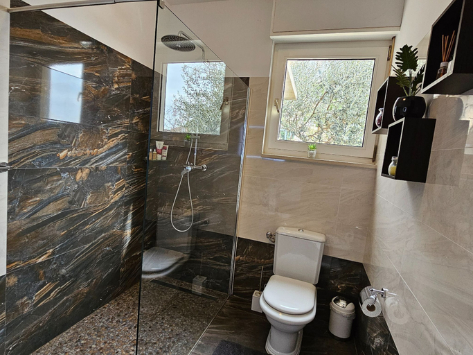 Bathroom 3, Holiday Home Sunrise, Omiš