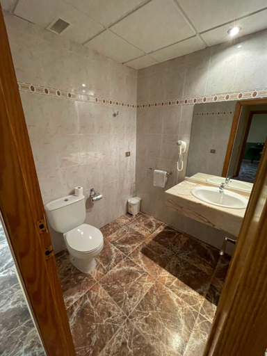Others 4, Hostal Rosaleda, Castellón