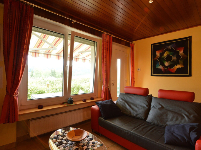 Others 5, Cozy Holiday Home in Boevange-clervaux With Garden, Clervaux