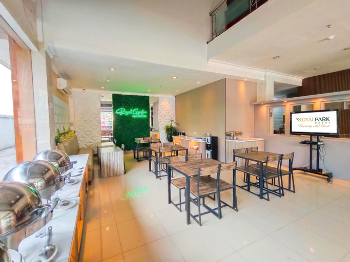 Food & Drinks 5, Royal Park Hotel, Samarinda