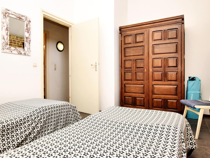 Bedroom 2, Pleasing Holiday Home in Richelle With Garden, Terrace, BBQ, Liège