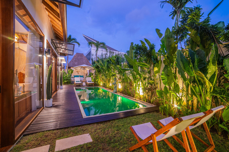 Swimming Pool 28