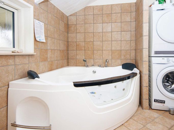 Bathroom 3, 6 Person Holiday Home in Ronde-by Traum, Syddjurs
