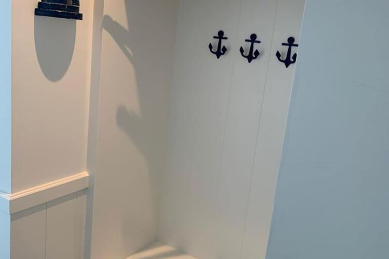 Bathroom 2, Modern Retreat With Private Sauna