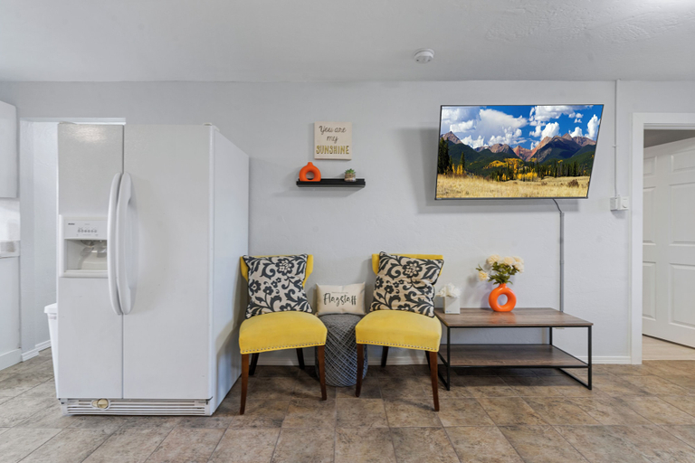 Others 3, Harmony Guest Home, Coconino