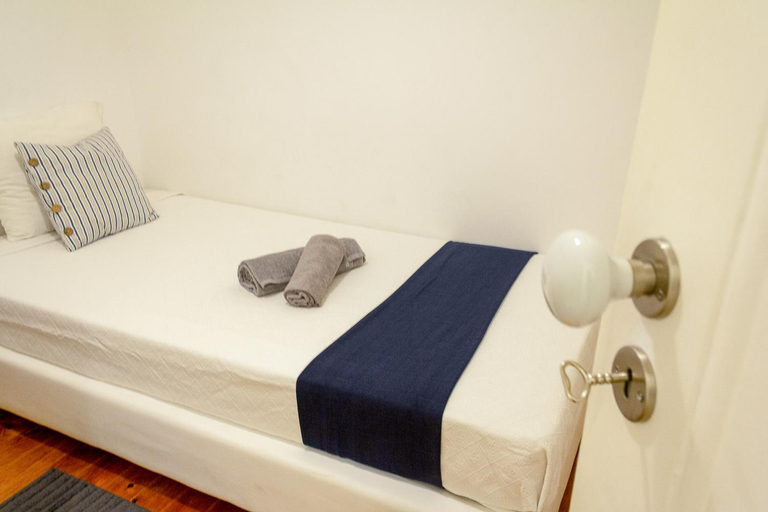 Bedroom 2, Guest House Amoreiras, Lisbon