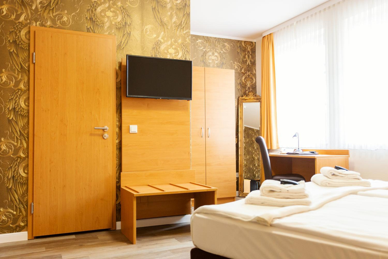Bedroom 3, Altora Eisenbahn Themenhotel, Harz