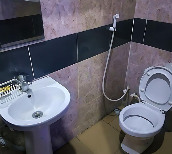 Bathroom, Ilaji Resorts, Ona-Ara