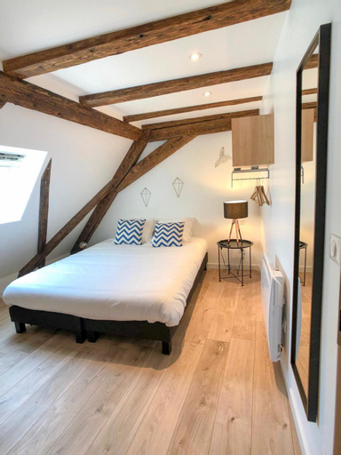 Bedroom 2, Beauty & The Beast - Old Town Cosy Apartments, Haut-Rhin