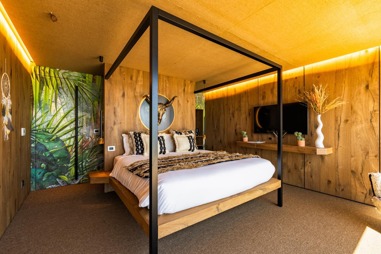 Bedroom 9