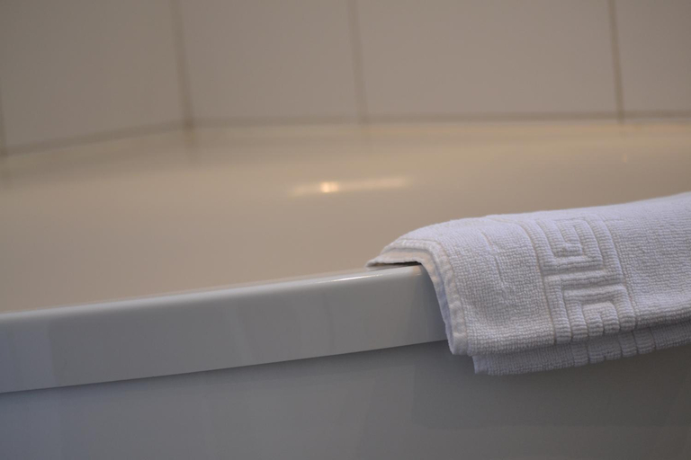 Bathroom 3, Boutique Hotel de Rozenhof, Nijmegen