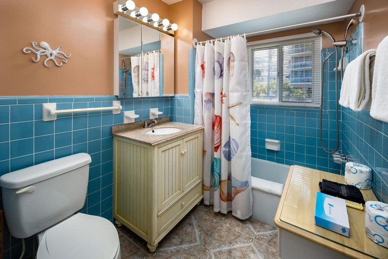 Bathroom, Seaspray Condos 206A, Okaloosa