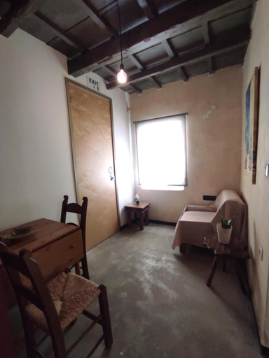 Others 5, Evans House, Crete