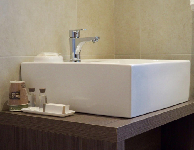 Bathroom 3