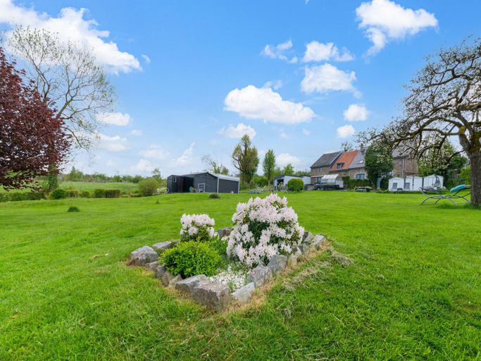 Exterior 4, Cozy Holiday Home in La Reid With a Whirlpool, Liège