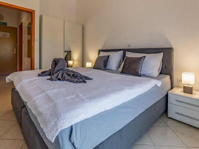 Bedroom 4, Banjole Apartment near Beach, Medulin