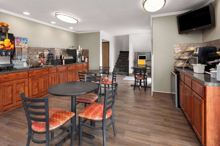Food & Drinks 5, Days Inn by Wyndham Ogallala, Keith