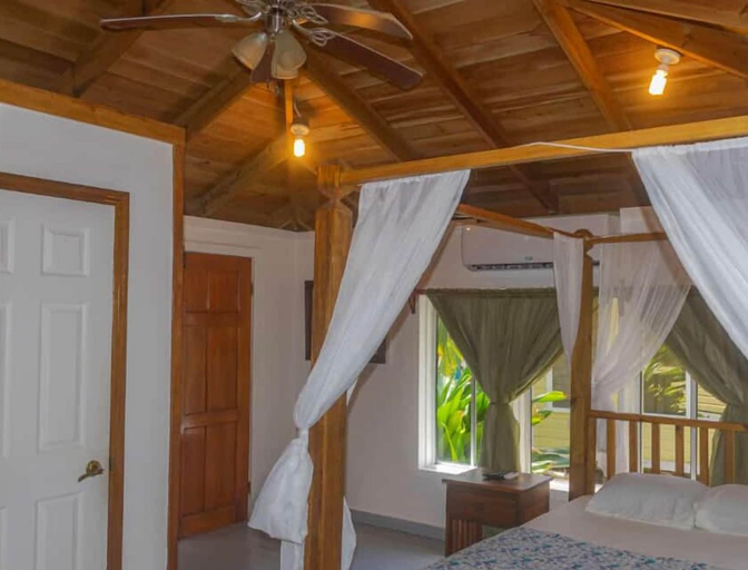 Bedroom 3, Las Palmas Beach Hotel, Roatán
