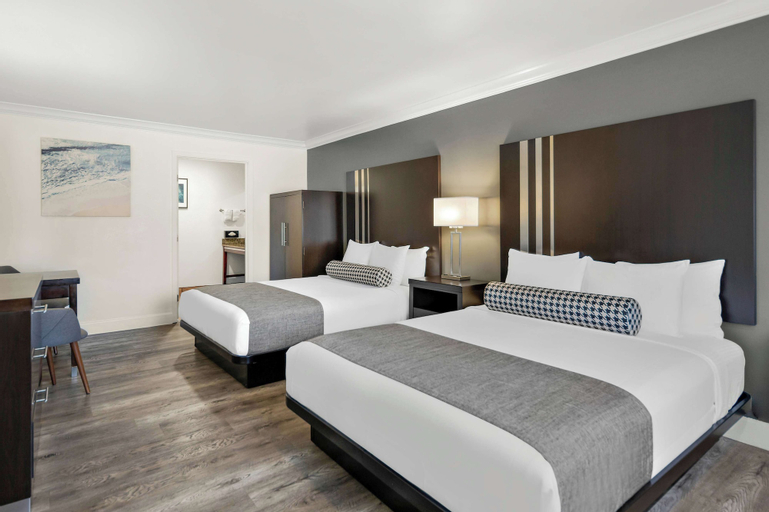 Bedroom 28
