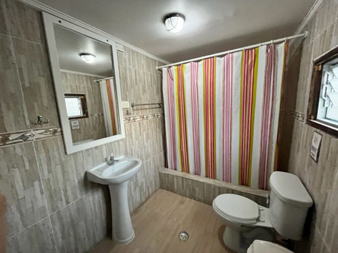Bathroom 3, Hospedaje Nuevo Amanecer, Antofagasta