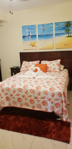 Bedroom 2, Sir Angel's Guesthouse