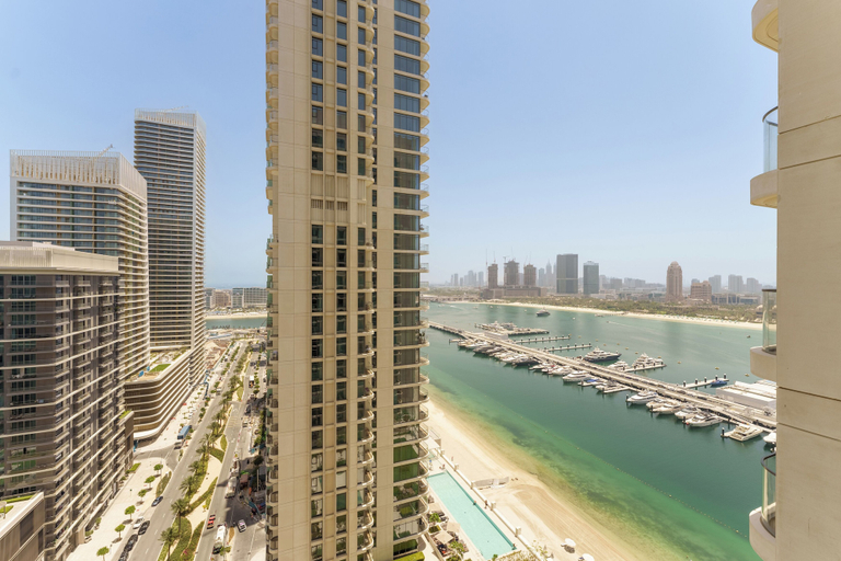 Front of property 4, Maison Privee - Upscale Apt w/ Partial Dubai Marina & Palm Views, Dubai