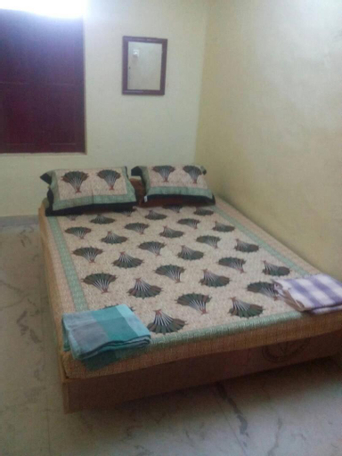 Bedroom 2, Raghavi Tourist Home, Kanniyakumari